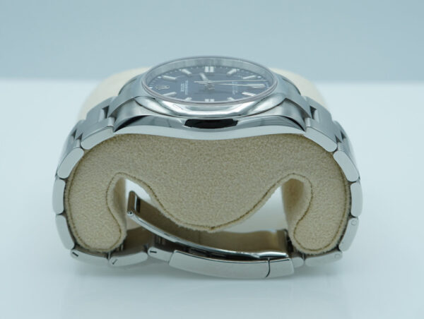Rolex 124300 OYSTER PERPETUAL 41 BLUE DIAL 2024 WARRANTY FULL SET - Image 4