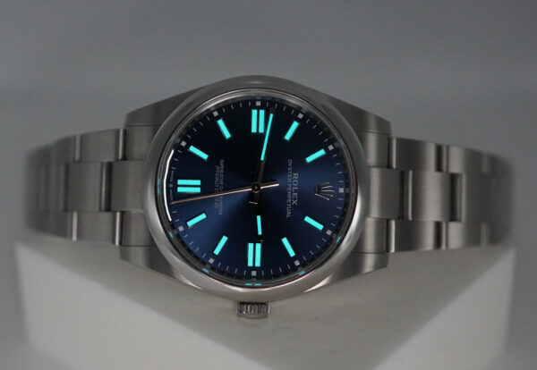 Rolex 124300 OYSTER PERPETUAL 41 BLUE DIAL 2024 WARRANTY FULL SET - Image 11