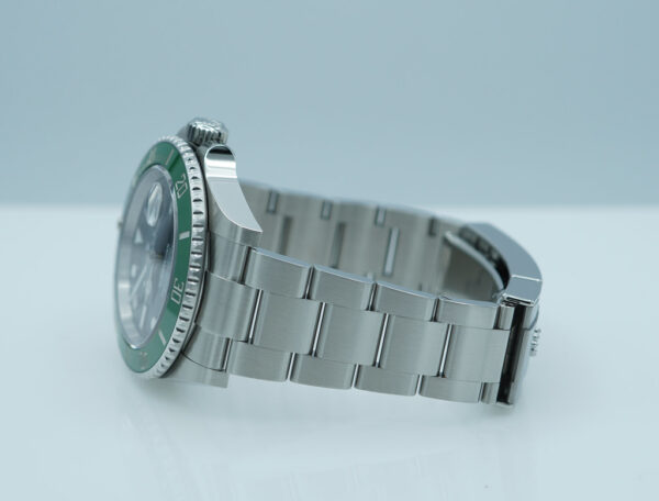 Rolex 126610LV SUBMARINER 41 GREEN MARK 2 BEZEL BLACK DIAL 2024 WARRANTY FULL SET - Image 5