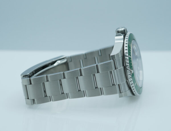 Rolex 126610LV SUBMARINER 41 GREEN MARK 2 BEZEL BLACK DIAL 2024 WARRANTY FULL SET - Image 6