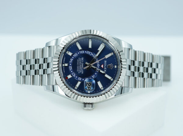 Rolex 336934 SKY-DWELLER BLUE DIAL JUBILEE BAND NEW MODEL 2024 FULL SET - Image 8