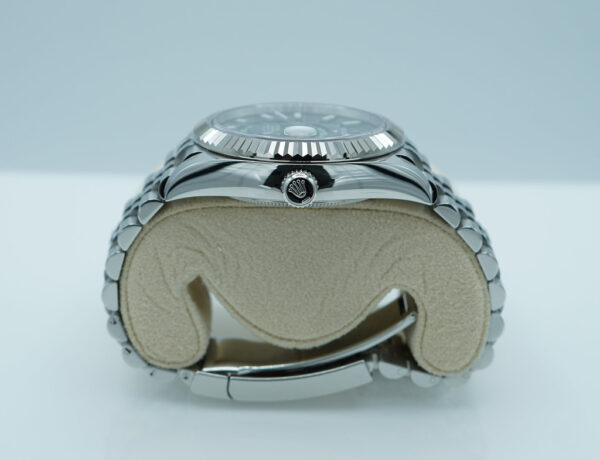 Rolex 336934 SKY-DWELLER MINT GREEN DIAL JUBILEE BAND NEW MODEL FULL SET - Image 3