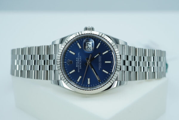 BRAND NEW  Rolex 126234 DATEJUST 36 FLUTED BEZEL BLUE DIAL JUBILEE BAND 2025 FULL SET - Image 10