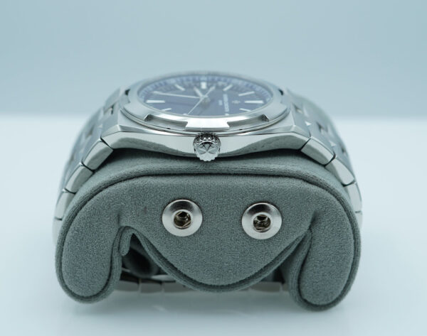 Vacheron CONSTANTIN OVERSEAS 4520V STAINLESS STEEL BLUE DIAL 2024 NEW MODEL FULL SET - Image 4