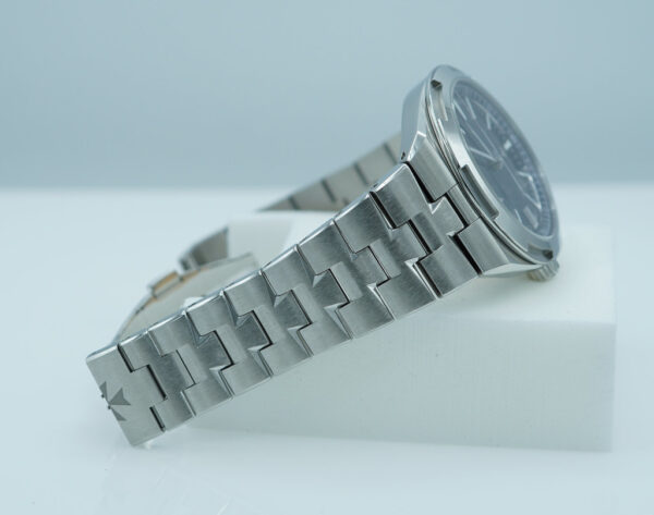 Vacheron CONSTANTIN OVERSEAS 4520V STAINLESS STEEL BLUE DIAL 2024 NEW MODEL FULL SET - Image 5