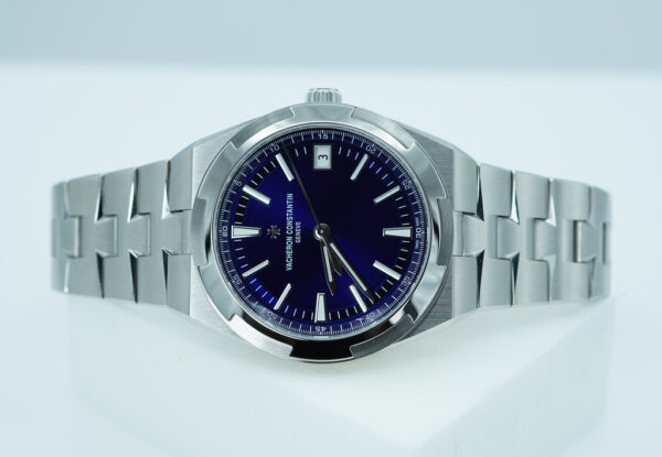 Vacheron CONSTANTIN OVERSEAS 4520V STAINLESS STEEL BLUE DIAL 2024 NEW MODEL FULL SET - Image 10