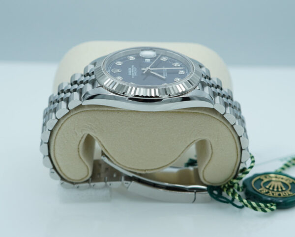 BRAND NEW Rolex 126334 DATEJUST 41 FLUTED BEZEL BLUE DIAMOND DIAL JUBILEE BAND 2025 FULL SET - Image 3