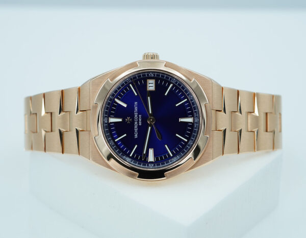Vacheron CONSTANTIN OVERSEAS ROSE GOLD BLUE DIAL 4500V 2022 WARRANTY FULL SET - Image 10