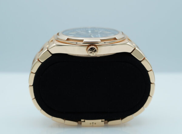 Vacheron CONSTANTIN OVERSEAS ROSE GOLD BLUE DIAL 4500V 2022 WARRANTY FULL SET - Image 4