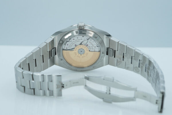 BRAND NEW Vacheron CONSTANTIN OVERSEAS 4520V STAINLESS STEEL BLUE DIAL 2025 NEW MODEL FULL SET - Image 8