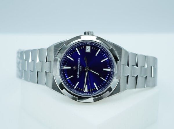 BRAND NEW Vacheron CONSTANTIN OVERSEAS 4520V STAINLESS STEEL BLUE DIAL 2025 NEW MODEL FULL SET - Image 10