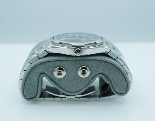 BRAND NEW Vacheron CONSTANTIN OVERSEAS 4520V STAINLESS STEEL BLUE DIAL 2025 NEW MODEL FULL SET - Image 3