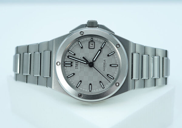 IWC IW328904 INGENIEUR TITANIUM GREY DIAL AUTOMATIC 40MM 2024 FULL SET - Image 10