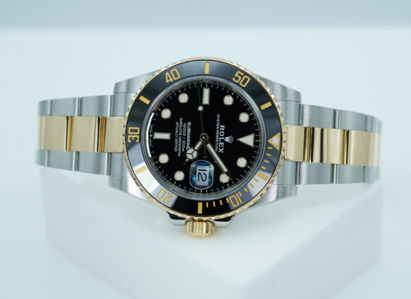 Rolex 126613LN SUBMARINER YELLOW GOLD STEEL BLACK DIAL 2022 WARRANTY FULL SET - Image 9