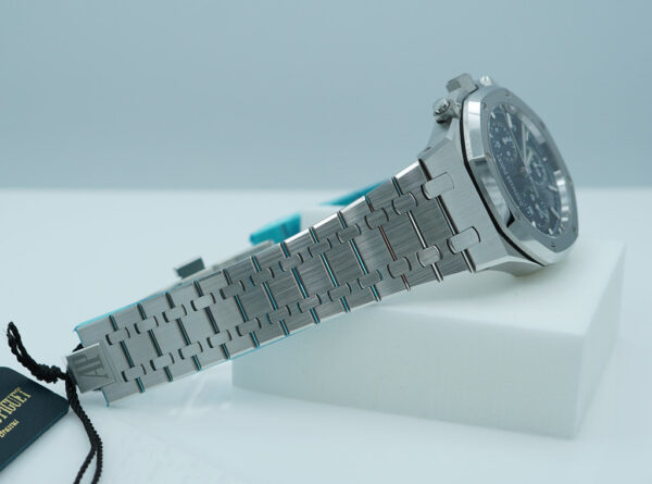BRAND NEW Audemars PIGUET ROYAL OAK CHRONOGRAPH 26240ST BLUE NUIT DIAL 2025 FULL SET - Image 6