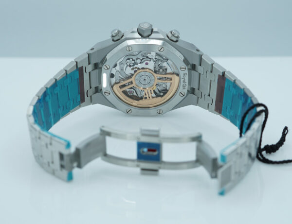 BRAND NEW Audemars PIGUET ROYAL OAK CHRONOGRAPH 26240ST BLUE NUIT DIAL 2025 FULL SET - Image 8