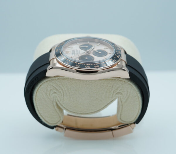 Rolex 126515LN DAYTONA 18K ROSE GOLD OYSTERFLEX SUNDUST DIAL 2025 FULL SET - Image 3