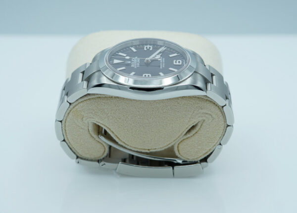 Rolex 224270 EXPLORER FULL LUME DIAL NEW MODEL 40MM 2024 WARRANTY FULL SET - Image 4