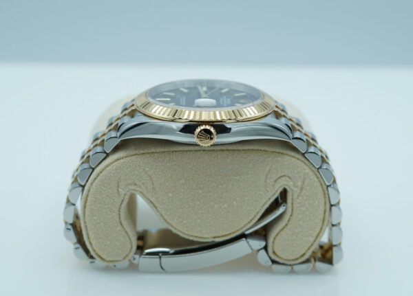 Rolex 126333 DATEJUST 41 YELLOW GOLD STEEL BLACK DIAL JUBILEE 2023 WARRANTY FULL SET - Image 3