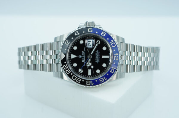 Rolex 126710BLNR GMT MASTER 2 BLACK BLUE BEZEL JUBILEE BAND 2023 FULL SET - Image 10