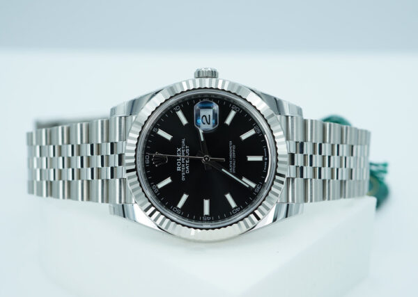 NEW Rolex 126334 DATEJUST 41 FLUTED BEZEL BLACK DIAL JUBILEE BAND 2022 WARRANTY FULL SET - Image 10