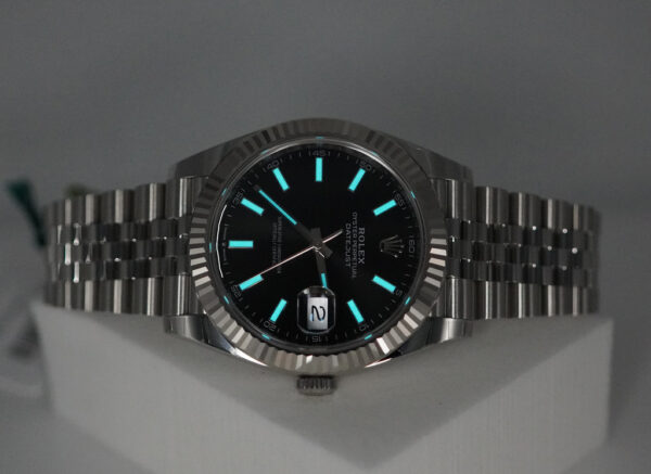 NEW Rolex 126334 DATEJUST 41 FLUTED BEZEL BLACK DIAL JUBILEE BAND 2022 WARRANTY FULL SET - Image 11