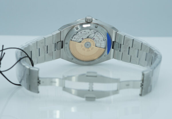 BRAND NEW Vacheron CONSTANTIN OVERSEAS 4520V STAINLESS STEEL BLUE DIAL 2025 NEW MODEL - Image 8
