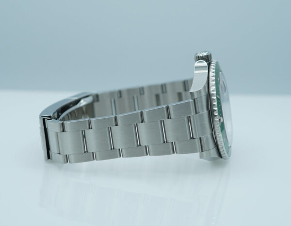 Rolex 126610LV SUBMARINER 41 GREEN MARK 2 BEZEL BLACK DIAL 2024 WARRANTY FULL SET - Image 6
