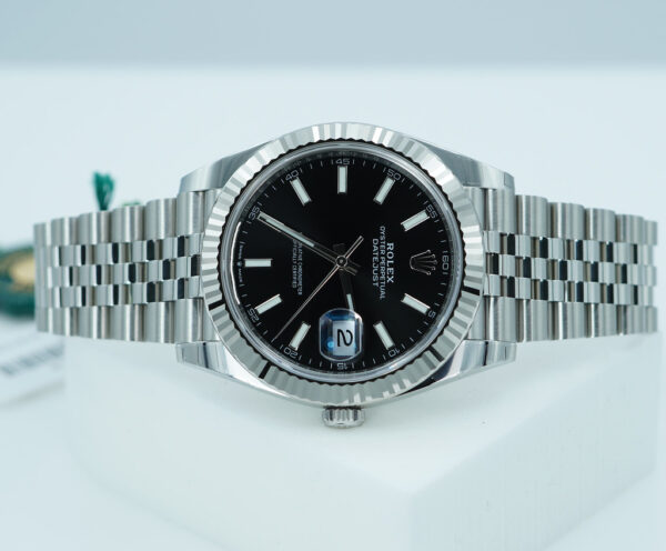 NEW Rolex 126334 DATEJUST 41 FLUTED BEZEL BLACK DIAL JUBILEE BAND 2022 WARRANTY FULL SET - Image 9
