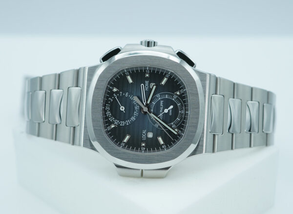BRAND NEW Patek PHILIPPE 5990 NAUTILUS STEEL CHRONO TRAVEL TIME BLUE DIAL FULL SET - Image 10