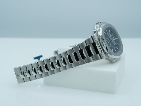 BRAND NEW Patek PHILIPPE 5990 NAUTILUS STEEL CHRONO TRAVEL TIME BLUE DIAL FULL SET - Image 6