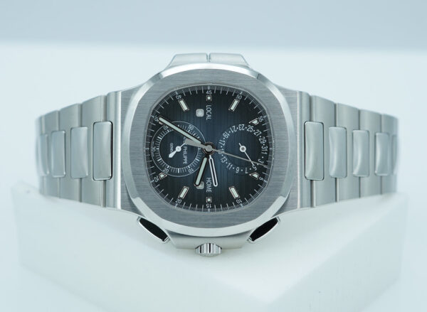 BRAND NEW Patek PHILIPPE 5990 NAUTILUS STEEL CHRONO TRAVEL TIME BLUE DIAL FULL SET - Image 9