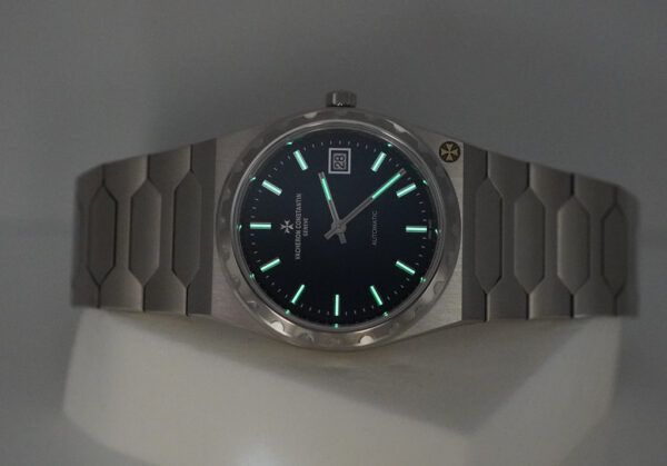 BRAND NEW Vacheron CONSTANTIN 222 HISTORIQUES 4200H STEEL BLUE DIAL NEW MODEL 2025 FULL SET - Image 12