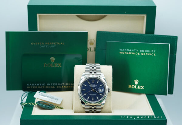 Rolex 126334 DATEJUST 41 FLUTED BEZEL BLUE MOTIF DIAL JUBILEE BAND 2022 FULL SET - Image 2