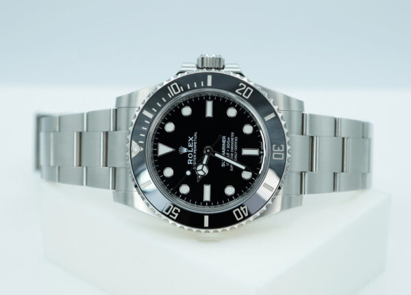 Rolex 124060 SUBMARINER NO DATE 41 NEW MODEL 2025 WARRANTY FULL SET - Image 10