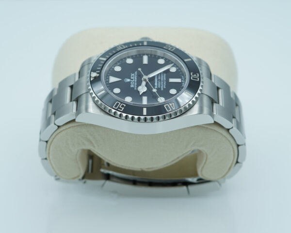 Rolex 124060 SUBMARINER NO DATE 41 NEW MODEL 2025 WARRANTY FULL SET - Image 4