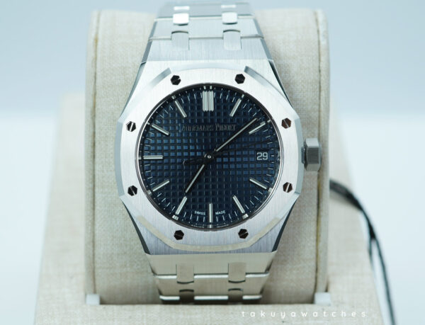 BRAND NEW Audemars PIGUET ROYAL OAK 15550ST BLUE DIAL 37MM 2025 FULL SET