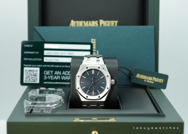 BRAND NEW Audemars PIGUET ROYAL OAK 15550ST BLUE DIAL 37MM 2025 FULL SET - Image 2