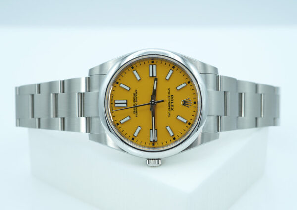 Rolex 124300 OYSTER PERPETUAL 41 YELLOW DIAL 2021 FULL SET - Image 9