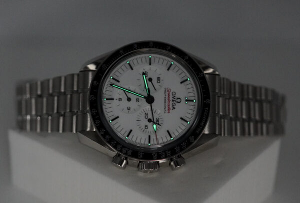 Omega SPEEDMASTER MOONWATCH 3861 WHITE DIAL 2024 EXTRA STRAP FULL SET - Image 11