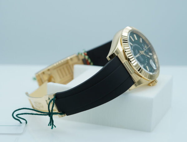 BRAND NEW Rolex 336238 SKY-DWELLER YELLOW GOLD GREEN DIAL OYSTERFLEX NEW MODEL 2025 - Image 5