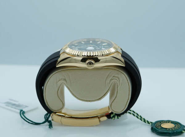 BRAND NEW Rolex 336238 SKY-DWELLER YELLOW GOLD GREEN DIAL OYSTERFLEX NEW MODEL 2025 - Image 4