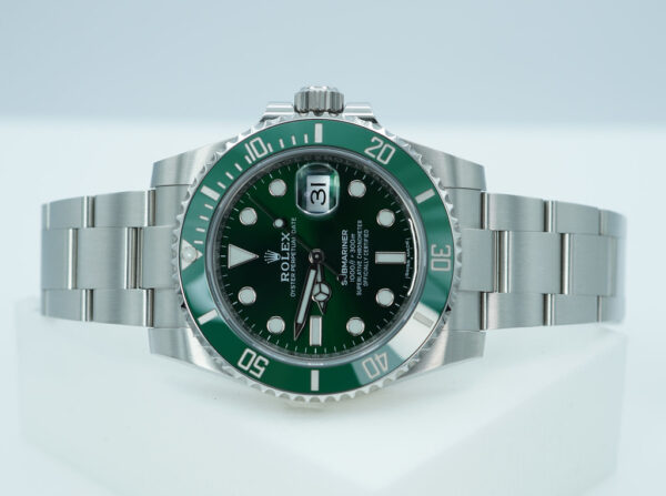 Rolex 116610LV SUBMARINER HULK GREEN DIAL GREEN BEZEL 2018 FULL SET - Image 10