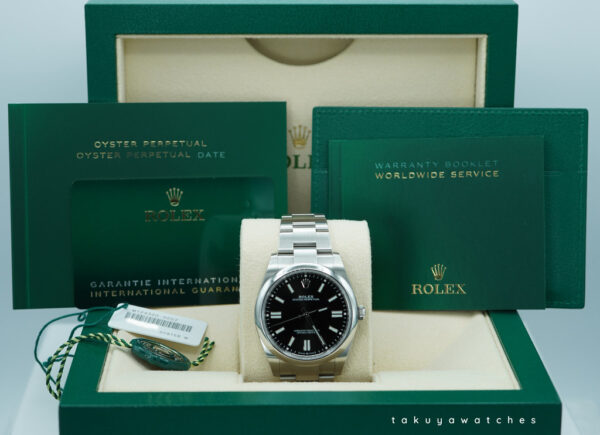 Rolex 124300 OYSTER PERPETUAL 41 BLACK DIAL 2022 WARRANTY FULL SET - Image 2