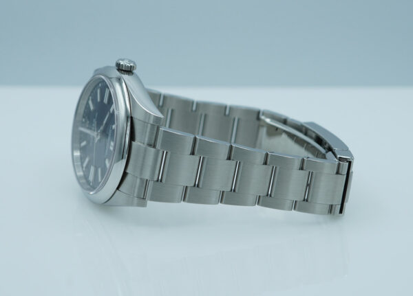 BRAND NEW Rolex 124300 OYSTER PERPETUAL 41 BLUE DIAL 2025 WARRANTY FULL SET - Image 5