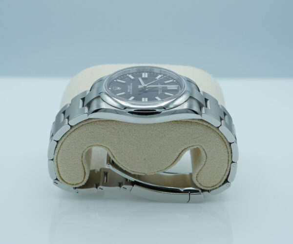 Rolex 124300 OYSTER PERPETUAL 41 BLACK DIAL 2022 WARRANTY FULL SET - Image 3