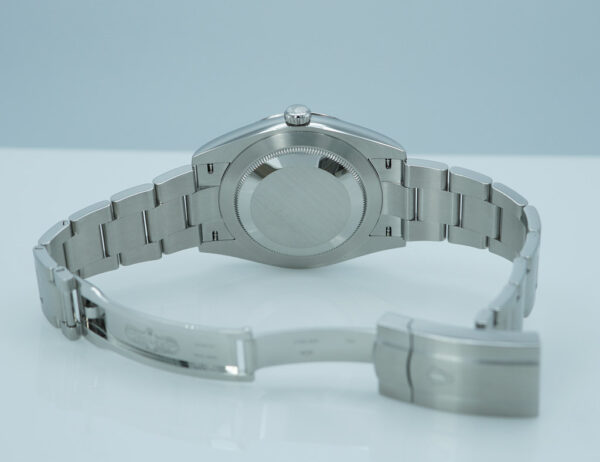 BRAND NEW Rolex 124300 OYSTER PERPETUAL 41 BLUE DIAL 2025 WARRANTY FULL SET - Image 8