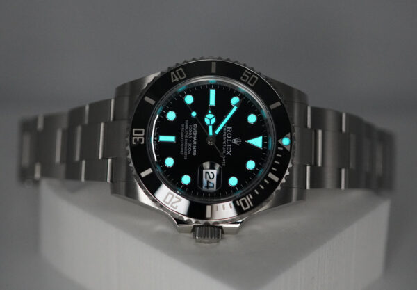 Rolex 126610LN SUBMARINER DATE 41 NEW MODEL 2023 WARRANTY FULL SET - Image 11