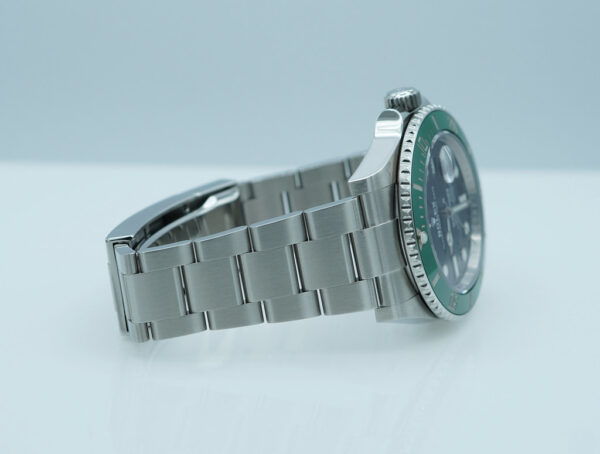 Rolex 126610LV SUBMARINER 41 GREEN MARK 1 BEZEL 2022 WARRANTY FULL SET - Image 6