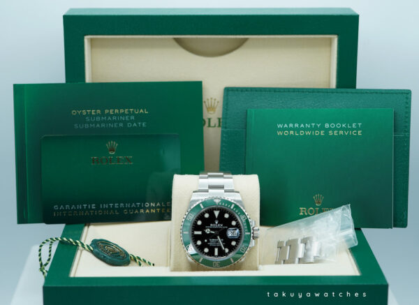 Rolex 126610LV SUBMARINER 41 GREEN MARK 1 BEZEL 2022 WARRANTY FULL SET - Image 2